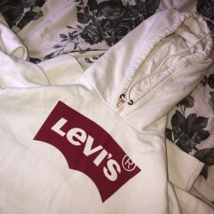 Levi’s hoodie - Inga fläckar eller dylikt, storlek M