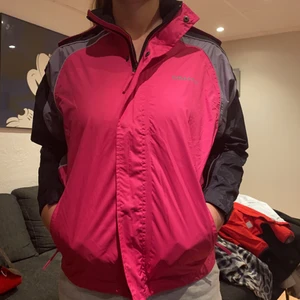 Vindjacka  - Relativt nytt sett Craft, använd få gånger 