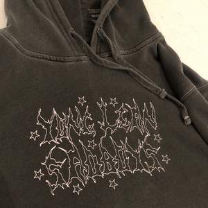 Sadboys x Yung Lean Warlord hoodie i washed black. Inte deadstock
