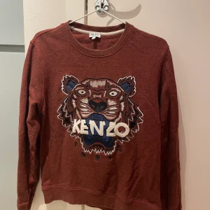 Kenzo sweatshirt - Storlek S, jättefin tröja i mycket bra skick.