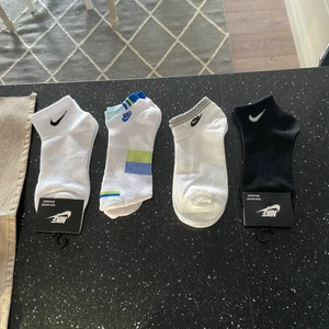 Nike strumpor 4 Size S - Mer info skriv