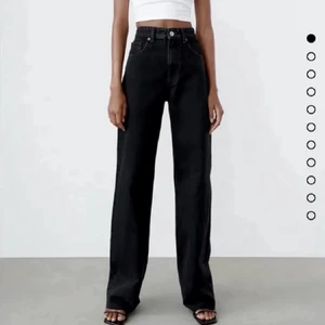 Zara jeans - Säljer mina zara jeans i storlek 36! Passar mig som är 175 men går att klippa upp. 200kr ink frakt!!