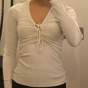 Vit tröja  - 💓 Vit tröja från gina tricot, 70kr exklusive (utan) frakt 💓 