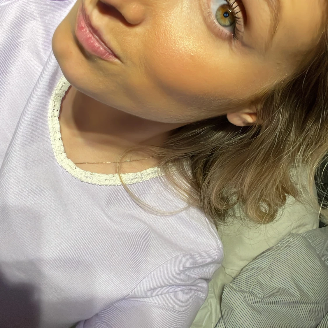 jättesöt babylila topp