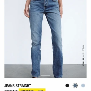 Slutsålda Zara Straight jeans!!💓  - Storlek 44 sitter snyggt oversized på M! Helt nya aldrig använda med prislappan kvar💘 