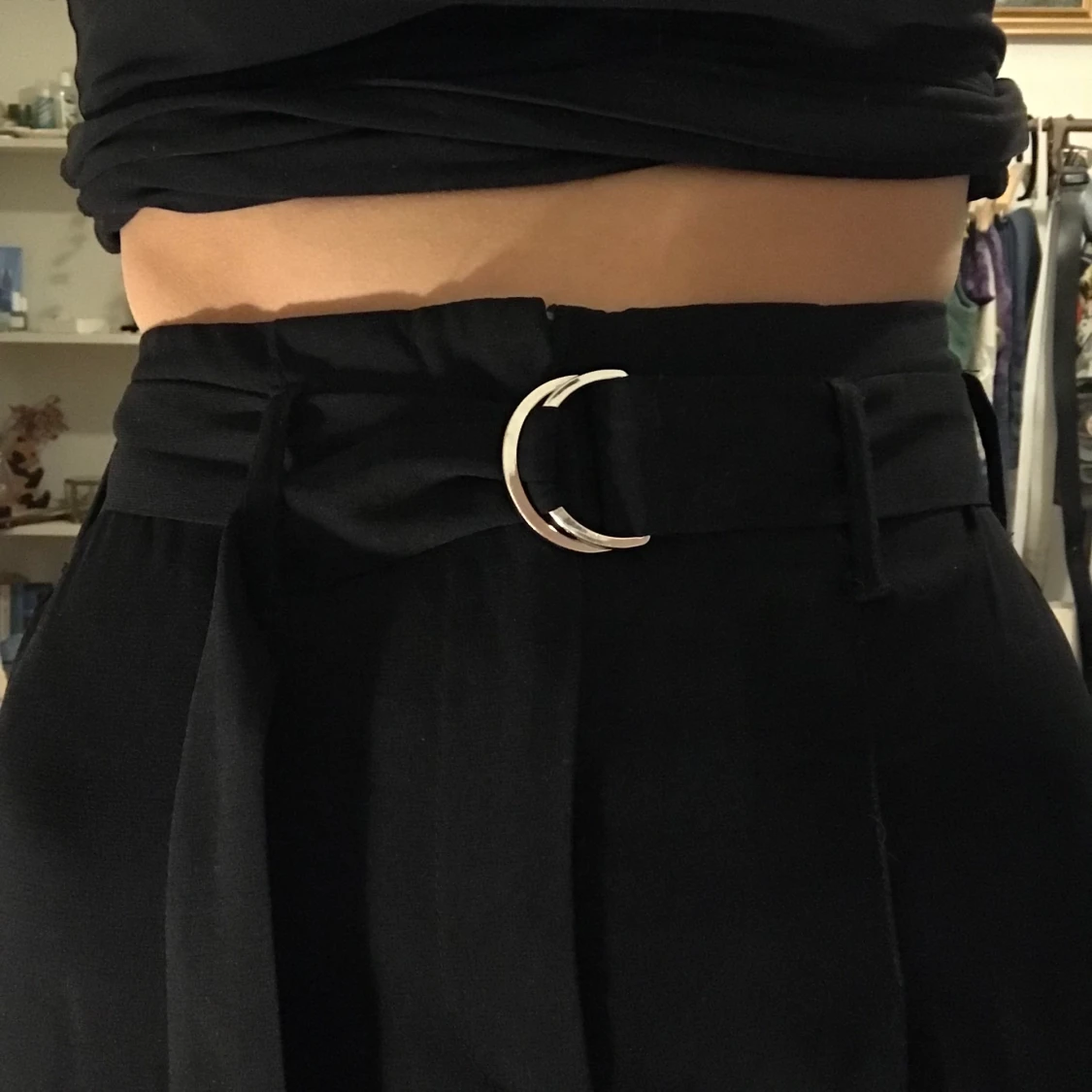 Svarta vida byxor - 91