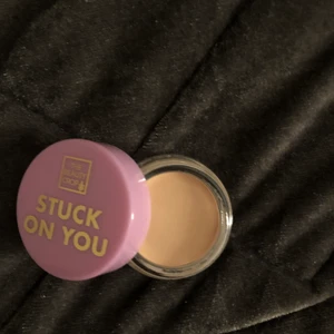 eye primer  - Eye primer från ”the beauty crop” helt oanvänd och orörd <3