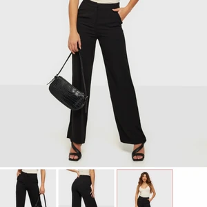 Svarta kostymbyxor i storleken 34 - Jättefina och jättesköna kostymbyxor i storleken 34. Jag säljer dessa då de inte kommer till användning eftersom att jag har många andra liknande byxor. De är i ett jättebra skick då jag bara har använt de ett fåtal gånger. Skriv vid frågor❤️