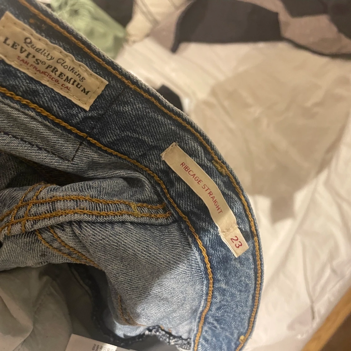 Levis jeans  - 90