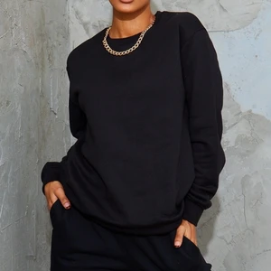 Svart tjocktröja - Svart oversized sweatshirt i storlek S.