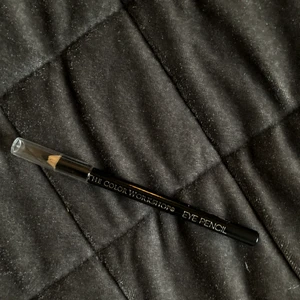 Eye pencil  - Eye pencil från ”the color workshop” helt ny och oanvänd! 