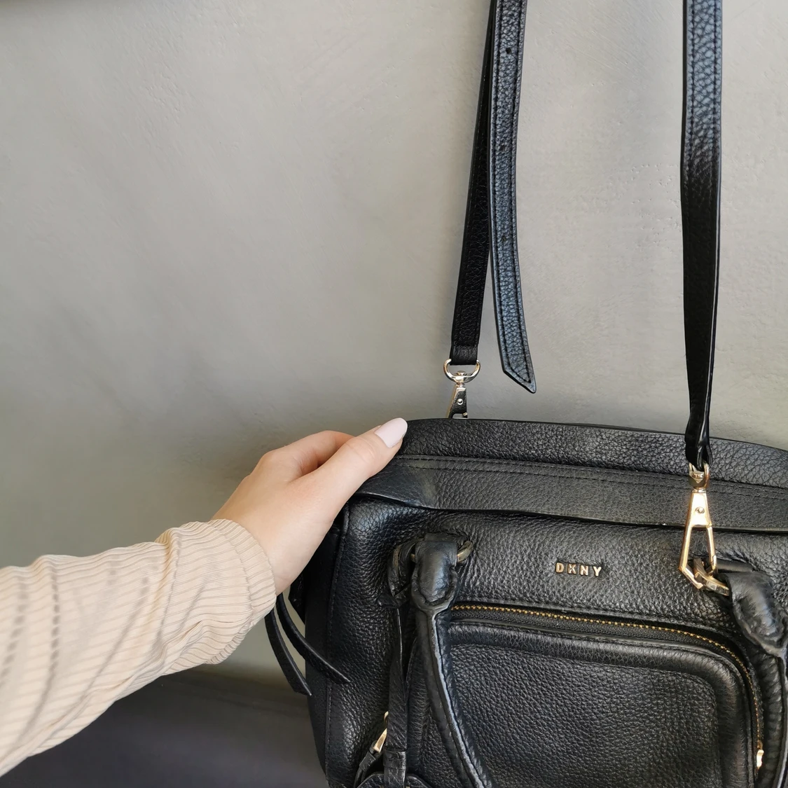DKNY väska  - 91
