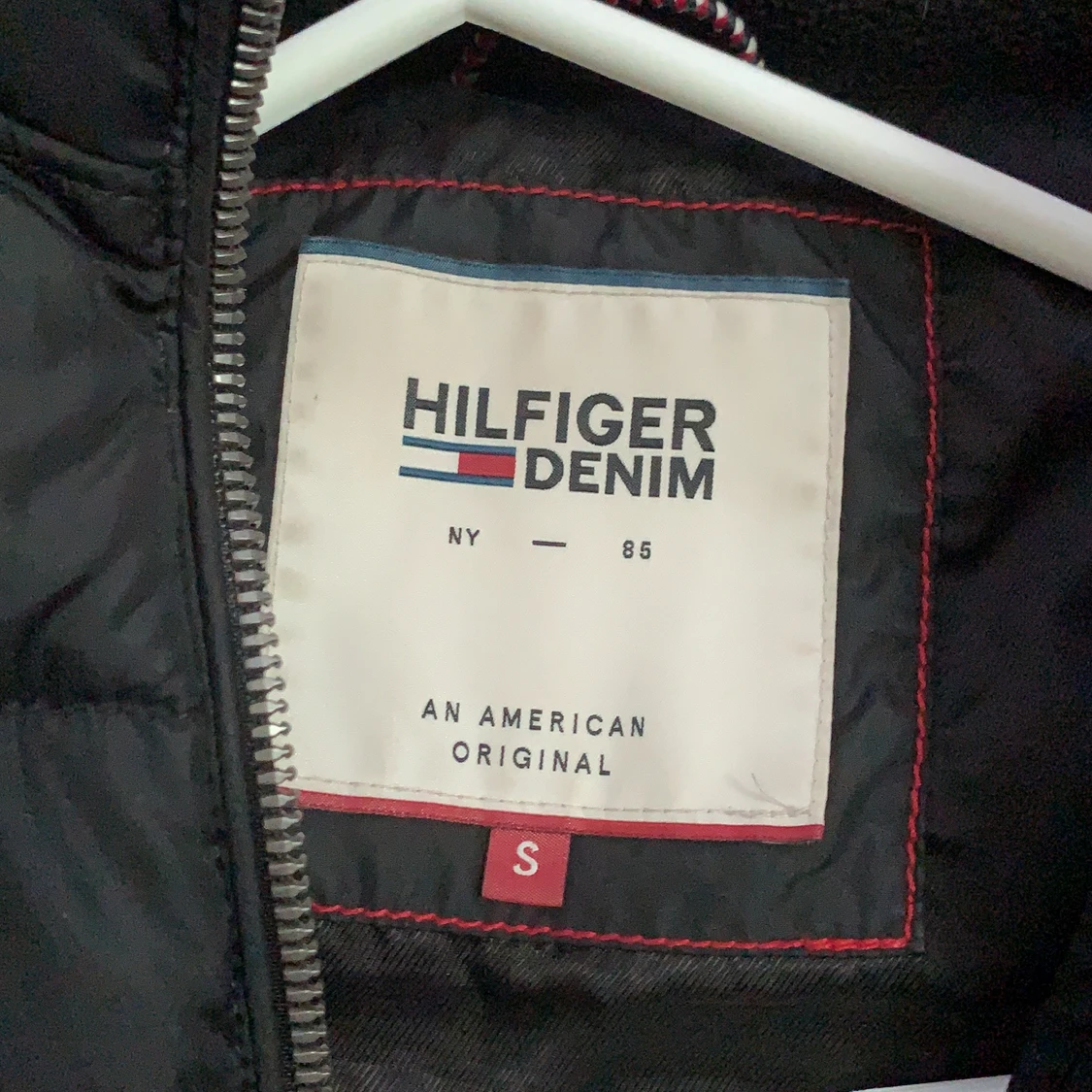 Tommy hilfiger jacka - 90