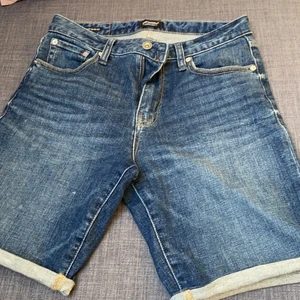 Jeans shorts  - Snygga jeans shorts från superdry 