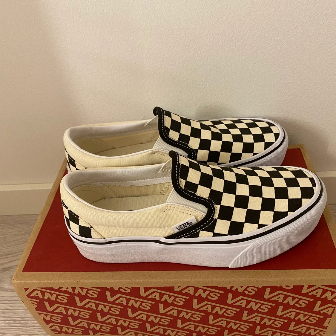 VANS UA CLASSIC SLIP-ON PLATFORM - 91