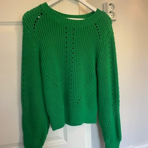 Stickad tröja - Stickad tröja från HM i nyskick, så fin och jätte skön