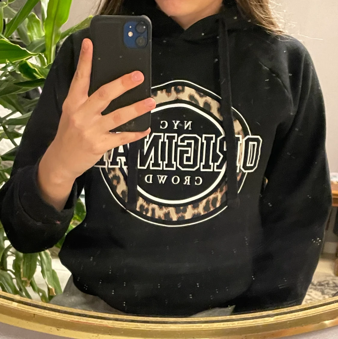 Svart hoodie med tryck