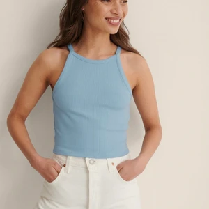 Linne - Blått linne från Na-kd i storlek XS, passar även S och M då det är väldigt stretchigt! Aldrig använd! Lapp finns kvar, dock avklippt! 💙