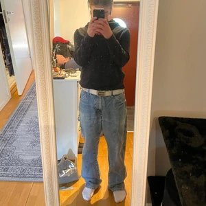 Baggy jeans - Ett par schyssta Dickies jeans har några fläckar syns inte så mycket men pris kan ändras.