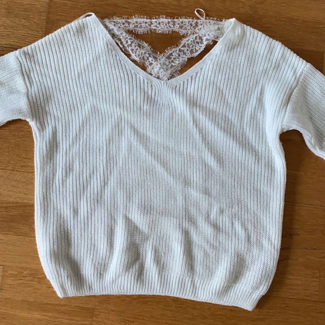 Vit stickad tröja - 90