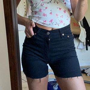 Jeansshorts - 50kr Inklusive Frakt🤎🤎