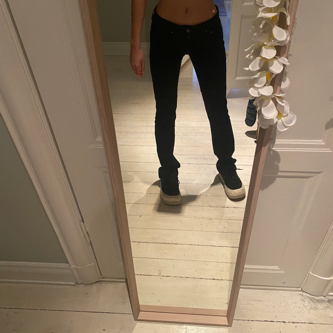 Lågmidjade svarta jeans - 90