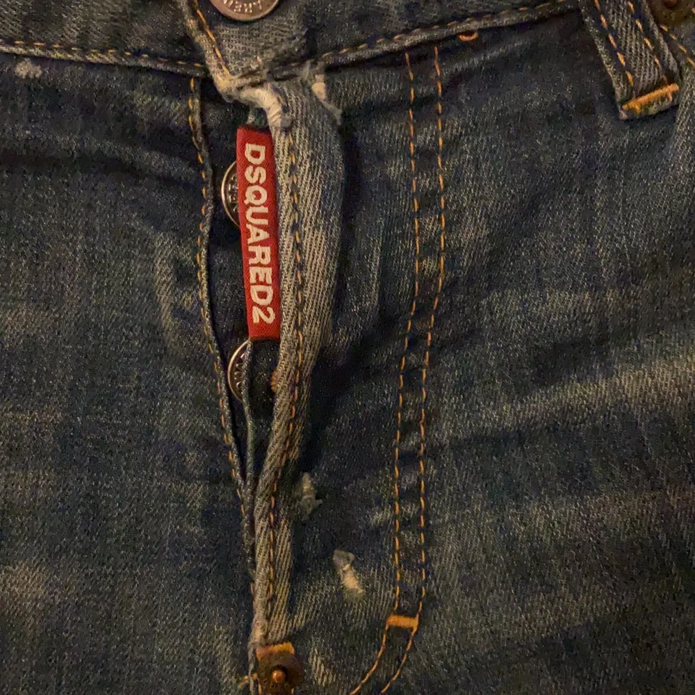 Blå dsquared2 jeans. Jeans & Byxor.