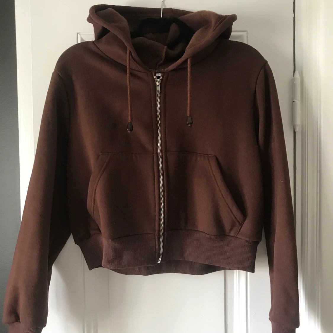 Brun hoodie
