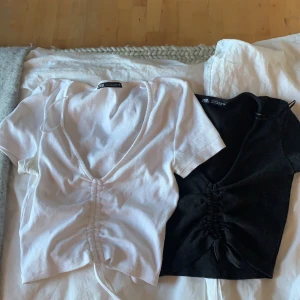Zara tröja - Söta toppar från zara. Köp båda för 100 eller 70 kr/st. Hör av er om ni har några frågor eller vill ha fler bilder💞