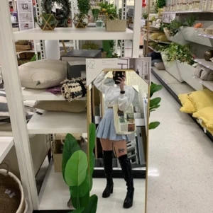 Vit croptop - Helt ny, supersnygg och har inga fläckar osv!🌸