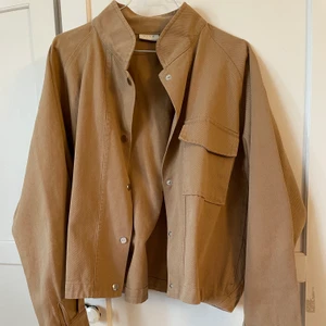 Snygg jacka från Vila ♥️ - Använd ett par gånger, fint skick! 