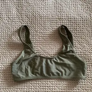 Grön bikini topp från Na-kd🖤🖤🖤🖤