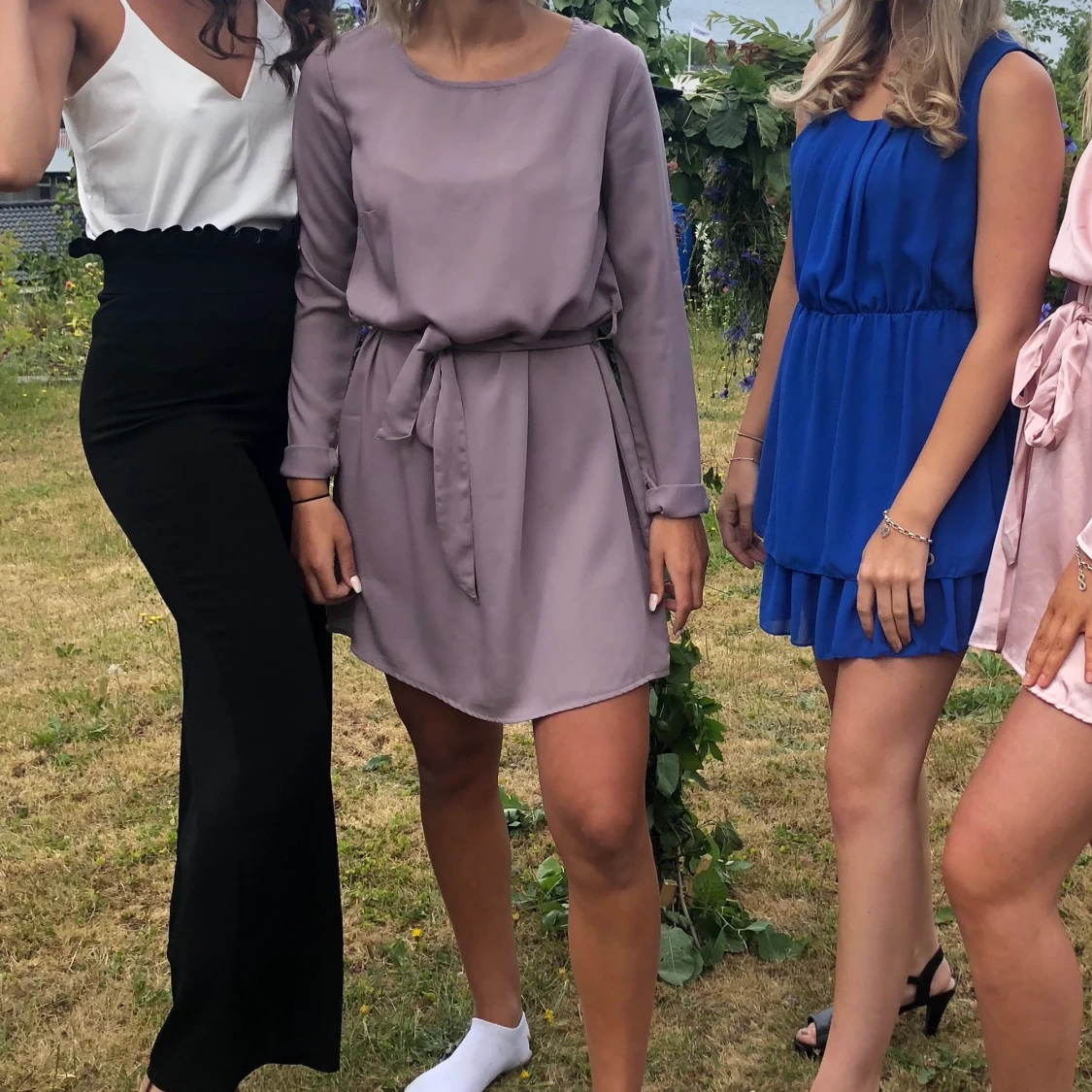 Lila satinklänning - 90