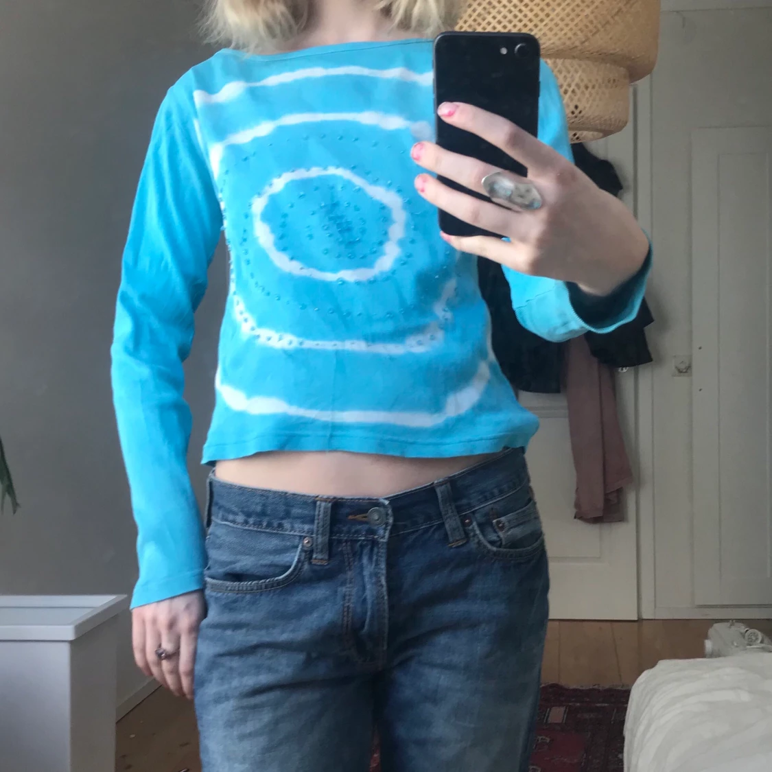 Ljusblå tröja  - 91