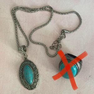 Halsband - 35 kr för halsbandet!