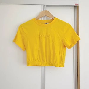 Croppad topp - Söt gul croppad top 💛💛