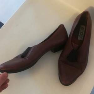 ecco shoes, used once, very vintage look