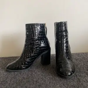 Nya boots