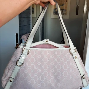 Gucci Jackie - Äkta Gucci Jackie Vintage Pink Monogram GG/ ivory leather. gott skick. Mått w10.2"xH6.7"xD1.4" 