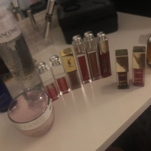 Smink  - Ysl lancome dior och clarins oanvänt, alla produkter är äkta. Buda 