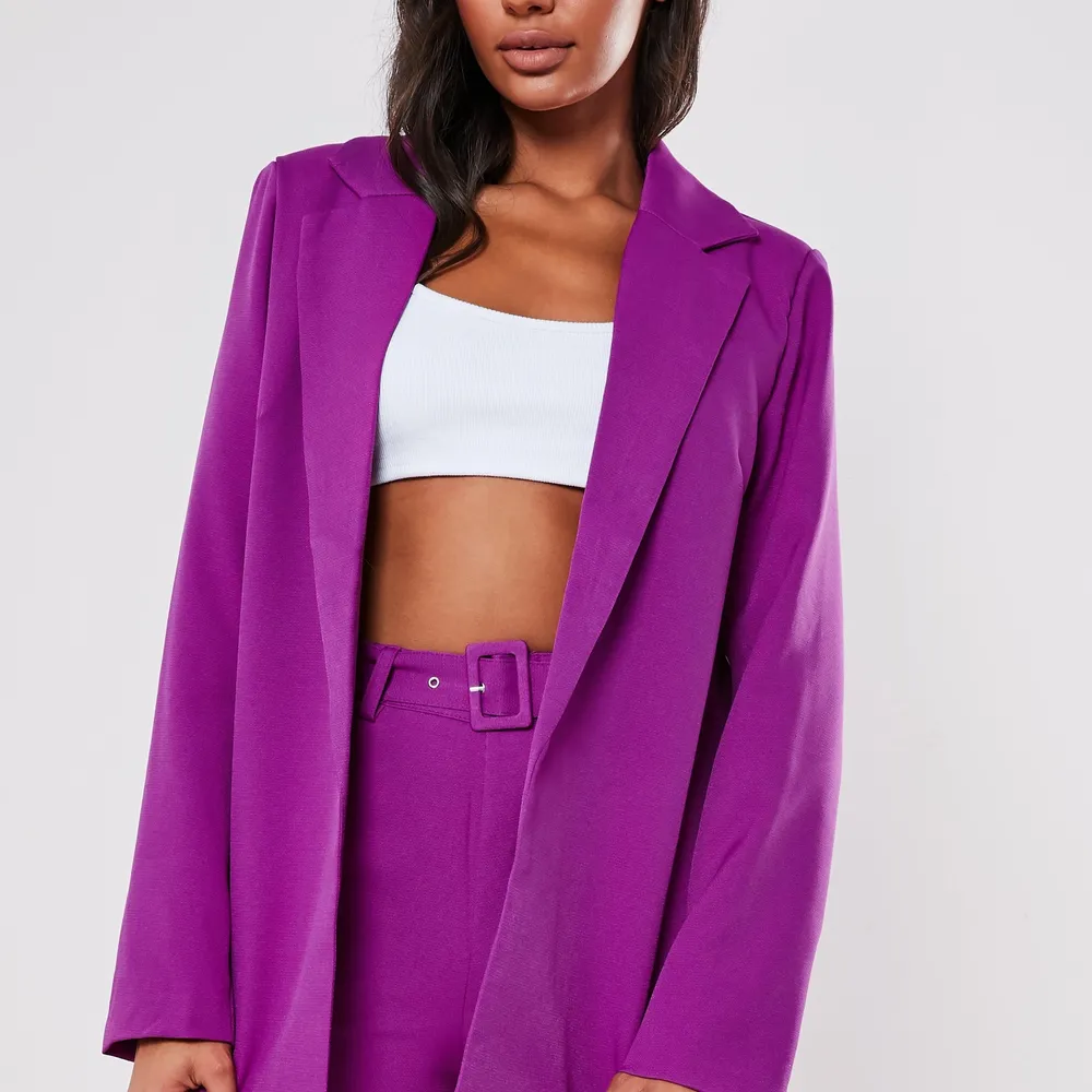 Supersnygg blazer från missguided, sparsamt använd enbart använd några ggr💞 frakt tillkommer . Kostymer.