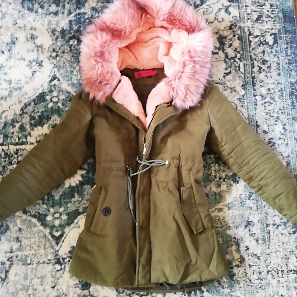 Pälsjacka från Boohoo strl. 36