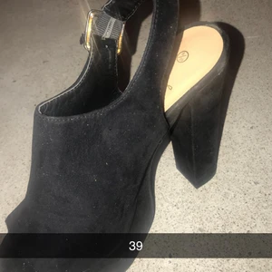 Klackar 👠  - Svarta Klackar, storlek 39 kontakta mig för fler bilder 