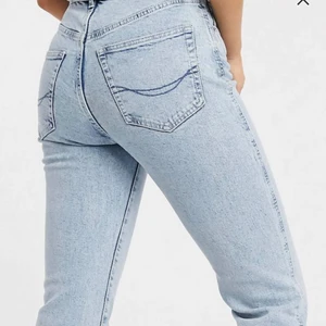 Jeans - Jeans från pull&bear i strl 36