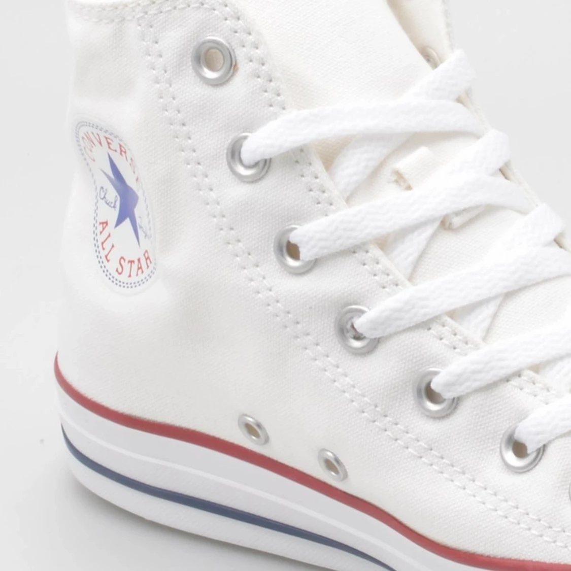 Vita Converse skor storlek 36/37 - 91