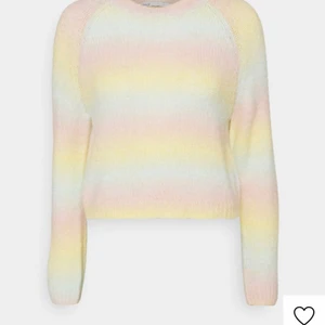 Stickad tröja - Färgglad stickad tröja köpt på Zalando för cirka en månad sedan. Storlek L men liten i storleken💗