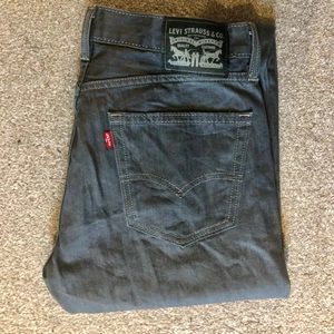 Levi’s jeans  - Levi’s jeans, gråa