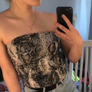 En fin topp  till billigt pris  - Har aldrig använd till bra skick 