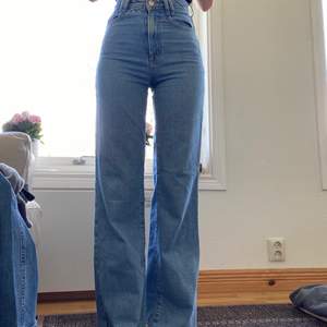 jeans från zara med så snygg passform