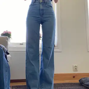 jeans från zara med så snygg passform